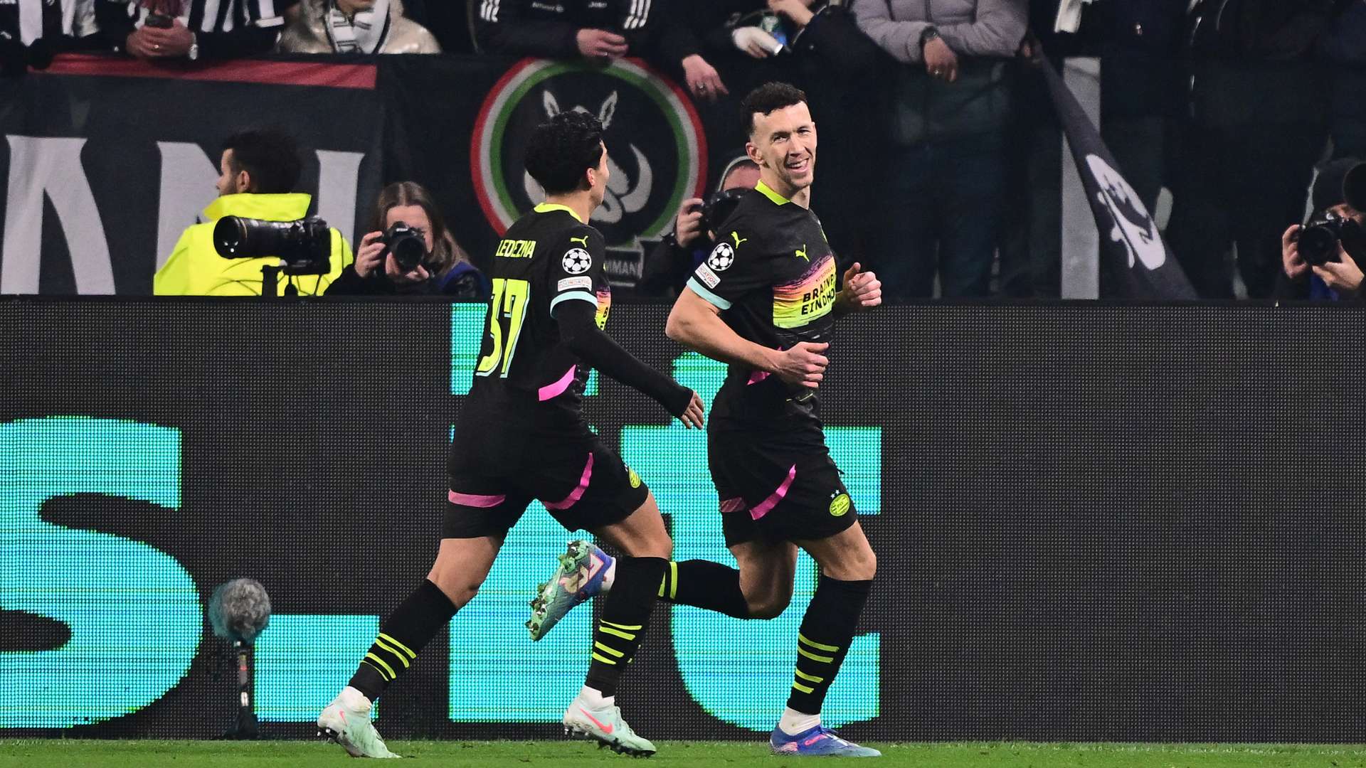 中小范围内 中小范围内